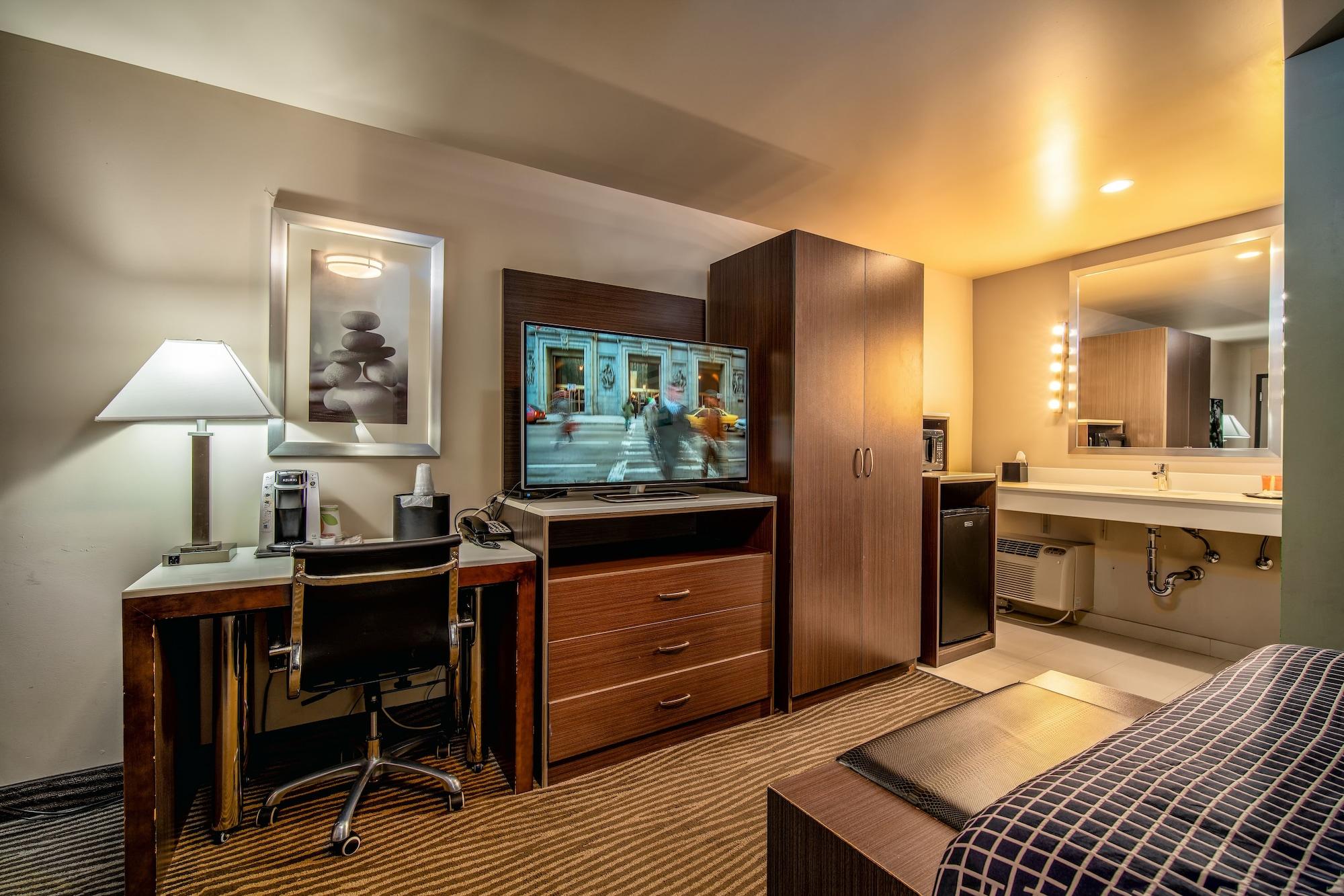 Crescent Bay Inn Лагуна Бич Экстерьер фото
